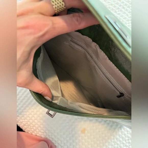 Green Leather Shoulder Bag - Picture 3 of 4